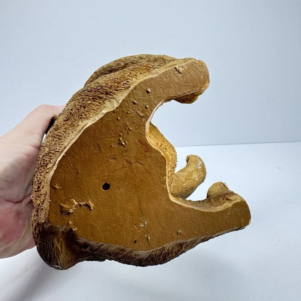 Vintage‎ Resin Dachshund Dog Figurine Begging Pose Brown 7 Inch Decor
